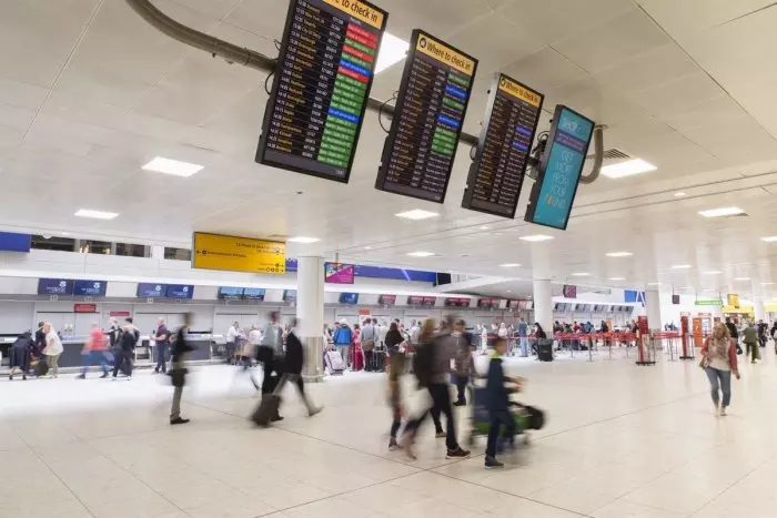 Ferrovial vende sus tres aeropuertos británicos por más de 1.000 millones