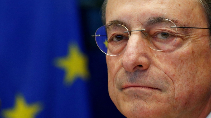 El presidente del BCE, Mario Draghi, en una comparecencia ante la Comisión de Asuntos Económicos y Monetarios del Parlamento Europeo el pasado septiembre.. REUTERS/Francois Lenoir