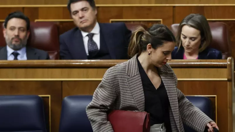 La ministra de Igualdad, Irene Montero, en la sesión de tarde del pleno del Congreso de los Diputados, este martes, en Madrid