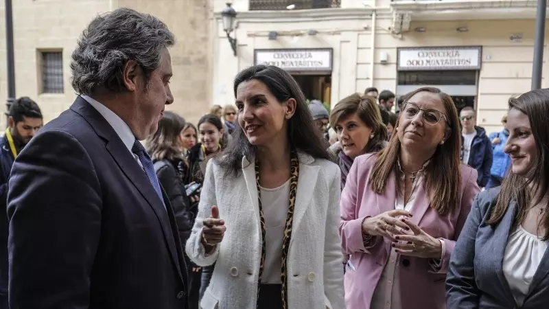 Llanos Massó, junto a Rocío Monasterio, en una imagen de archivo.