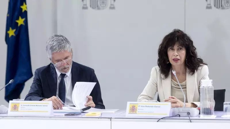 El ministro del Interior, Fernando Grande-Marlaska, y la ministra de Igualdad, Ana Redondo, durante el Comité de crisis institucional ante el repunte de asesinatos por violencia de género, en la sede del Ministerio de Igualdad, a 2 de julio de 2024, en Ma