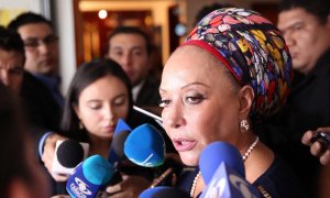 La exsenadora Piedad Córdoba habla durante una rueda de prensa este marte en Bogotá (Colombia)./ EFE