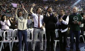 Los dirigentes de Podemos Irene Montero, Pablo Iglesias, Rafael Mayoral , Carlos Monedero y Diego Cañamero, en la segunda jornada de la Asamblea Ciudadana Estatal de Vistalegre II. EFE/Chema Moya