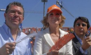 Francisco Granados e Ignacio González, ambos actualmente en prisión, junto a Esperanza Aguirre en un acto del Partido Popular en Madrid.