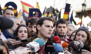 Albert Rivera protagonizó la gran manifestación convocada por Jusapol el pasado enero en Barcelona para reclamar la equiparación de salarios de Policía y Guardia Civil con los de los Mossos. CS