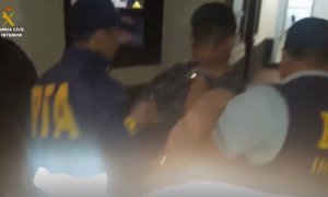 Imagen de la detención en Argentina del presunto asesino de una mujer en Borriol, Castellón.- GUARDIA CIVIL