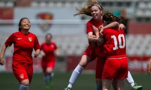 Jugadores del Terrassa celebren un gol. TERRASSA FC