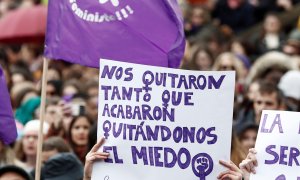 Mujeres protestan contra el machismo en Navarra / EFE