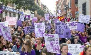 Manifestación durante la huelga feminista del 8 de marzo de 2019. /MANOLO FINISH