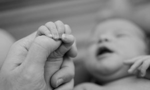 La ampliación del permiso por paternidad a 8 semanas entra en vigor este lunes. Pixabay