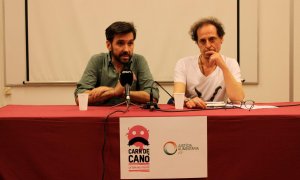 Javier Guzmán (d) i Ferran Garcia (e), en la roda de premsa de l'informe sobre el consum excessiu de carn. JUSTÍCIA ALIMENTÀRIA