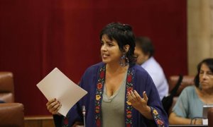 La presidenta del grupo parlamentario de Adelante Andalucía y líder de Podemos Andalucía, Teresa Rodríguez, durante la sesión de control en el Parlamento. EUROPA PRESS/María José López