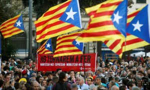 La manifestació del segon aniversari de l'1-O a Barcelona. EFE / QUIQUE GARCÍA