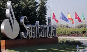 Entrada a la Ciudad Financiera del Santander en Boadilla. (EFE- archivo)