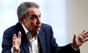 Zapatero considera que la contribución de Otegi fue decisiva para el fin de ETA. / SEBASTIÃO MOREIRA (EFE)