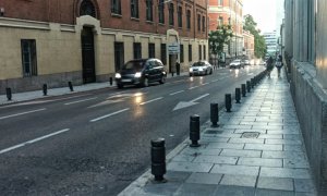 Imagen de la madrileña calle Mártires de Alcalá, que queda ahora fuera del áera de Madrid Central. SOMOS CHAMBERÍ