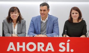 Cristina Narbona, Pedro Sánchez y Adriana Lastra, en la Comisión Ejecutiva del PSOE. / EFE