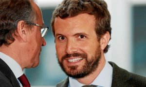 Alfonso Alonso, presidente del PP vasco, junto al líder de la formación a nivel nacional, Pablo Casado. EFE