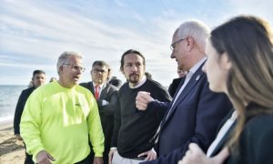 Iglesias, en su visita de este miércoles a Oliva. DANI GAGO (Podemos)