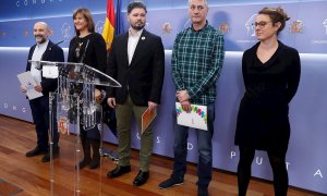 Néstor Rego (BNG), Laura Borràs (JxCat), Gabriel Rufián (ERC), Oskar Matute (Bildu) y Mireia Vehí (CUP)