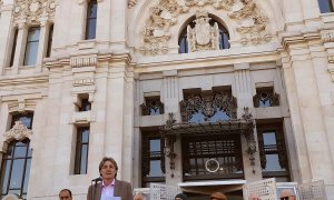 La portavoz municipal Marta Higueras participa en un recital de versos de Miguel Hernández organizado por Más Madrid. EFE