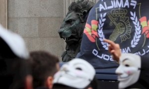 03/03/2020.- Policías y guardias civiles afiliados a JUSAPOL participan en una manifestación que pide la equiparación salarial . / EFE - FERNANDO ALVARADO