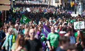 Manifestación con motivo de la huelga educativa contra el "decretazo" del Gobierno de Juanma Moreno (PP). Europa Press