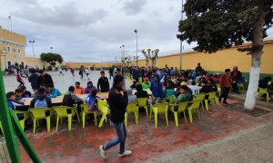 Menores en el patio de la Purísima. - Cedida.