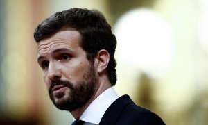 25/03/2020.- El presidente del Partido Popular, Pablo Casado, durante su intervención en el pleno del Congreso que se celebra hoy miércoles en Madrid. Además de la convalidación de los decretos económicos para paliar las consecuencias sociales de la pand