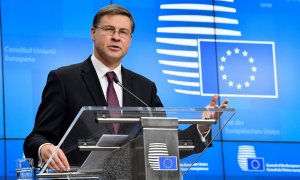 El vicepresidente de la Comisión Europea encargado de asuntos económicos, Valdis Dombrovskis, en una rueda de prensa en Bruselas. AFP/John Thys