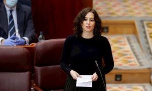 La presidenta de la Comunidad de Madrid, Isabel Díaz Ayuso interviene en un pleno de la Asamblea de Madrid. EFE/Chema Moya/Archivo