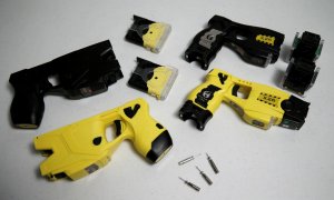 Dispositivos taser. Foto Nidec Defense Group