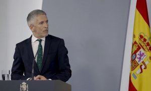 26/05/2020.- El ministro del Interior, Fernando Grande-Marlaska, durante la rueda de prensa posterior a la reunión del Consejo de Ministros que ha aprobado la declaración de diez días de luto oficial en memoria de las víctimas del coronavirus en una jorna