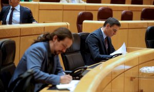 El presidente del Gobierno, Pedro Sánchez, y el vicepresidente segundo y ministro de Derechos Sociales y Agenda 2030, Pablo Iglesias. - EFE