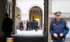 El viceministro de Relaciones Exteriores de Rusia, Sergei Ryabkov, y su delegación llegan a una reunión con Estados Unidos en Viena. REUTERS / Leonhard Foeger