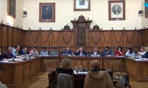 El PP rechazó de nuevo el mes pasado, ahora con el apoyo de Vox, retirar la medalla de oro de la ciudad que el Ayuntamiento de Calatayud otorgó a Franco en 1951. / YOUTUBE