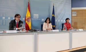 Los ministros de Sanidad, Salvador Illa,  de Política Territorial y Función Pública, Carolina Darias, y de Educación, Isabel Celaá, durante su reunión con las CCAA para abordar la vuelta al cole. EFE/ Jose Maria Cuadrado Jiménez