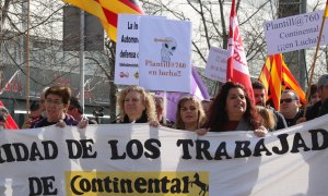 Treballadores de Continental en una de les marxes de protesta. Norma Vidal / ACN