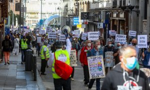 Marea de Residencias recorre Madrid para pedir una ley de residencias estatal que sea "justa, digna y responsable" / EP