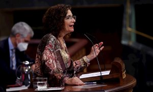 12/11/2020.- La ministra de Hacienda, María Jesús Montero, durante su réplica en el Congreso este jueves durante la segunda jornada de debate a la totalidad de los Presupuestos de 2021. EFE/Chema Moya