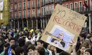 Imagen de archivo de una manifestación en contra de la Ley Orgánica de Mejora de la Calidad Educativa (LOMCE) celebrada en Valladolid. EFE