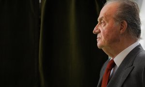 El rey Juan Carlos I, en la inauguración de la Torre Iberdrola, la sede de la compañía energética en Bilbao. AFP