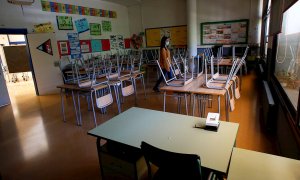 Vista de un aula vacía de la Escola l'Estel de Barcelona.