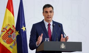 El presidente del Gobierno español, Pedro Sánchez, hace balance del año tras la última reunión del Consejo de Ministros de 2020. EFE/Chema Moya