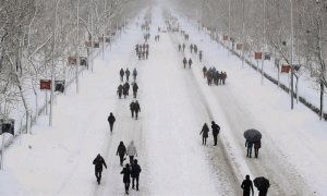 Vista del Paseo de la Castellana de Madrid, este sábado, cubierta de nieve tras el paso de la borrasca Filomena.