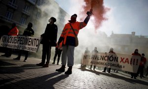 Trabajadores de Alu Ibérica, antigua Alcoa en A Coruña, en una manifestación.