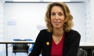 La cap de llista del PDeCAT a les eleccions del 14-F, Àngels Chacón, durant l'entrevista.