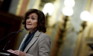 28/01/2021.- La vicepresidenta primera del Gobierno, Carmen Calvo, interviene durante el pleno extraordinario celebrado este jueves en el Congreso de los Diputados en el que se debaten las enmiendas a la proposición de ley sobre el Consejo General del Po