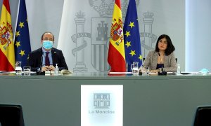 La ministra de Sanidad, Carolina Darias y el ministro de Política Territorial y Función Pública, Miquel Iceta, durante la rueda de prensa ofrecida tras la reunión del Consejo Interterritorial del Sistema Nacional de Salud, este miércoles en el Palacio de