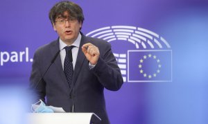 24/02/2021. Imagen de archivo del eurodiputado Carles Puigdemont hablando durante una rueda de prensa en el Parlamento Europeo. - EFE